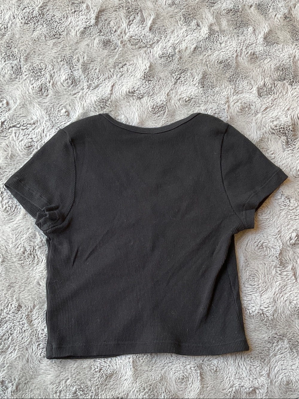 Black Ribbed Button-Front Crop Top - Picture 4 of 4